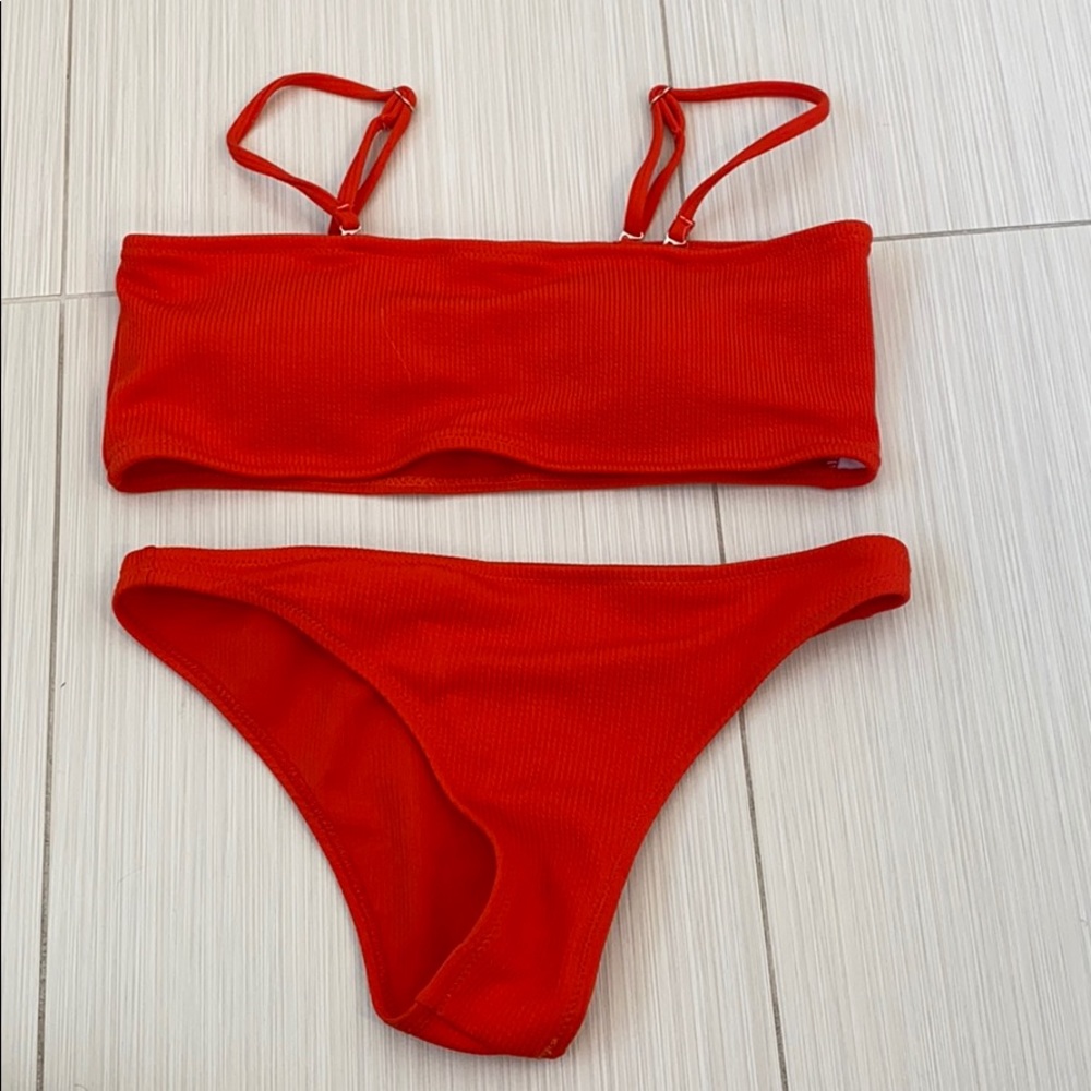 Red bikini set